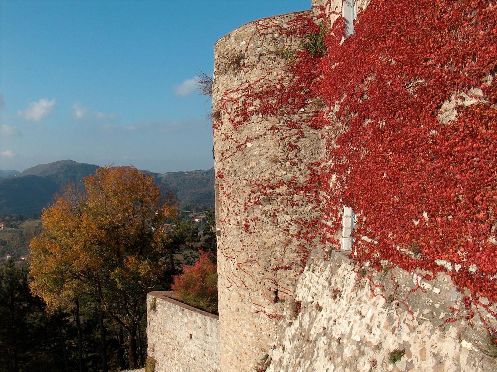 Castello Malaspina Di Fosdinovo Hotel Ngoại thất bức ảnh